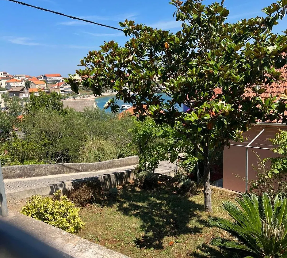 Sea View Apartment Kali